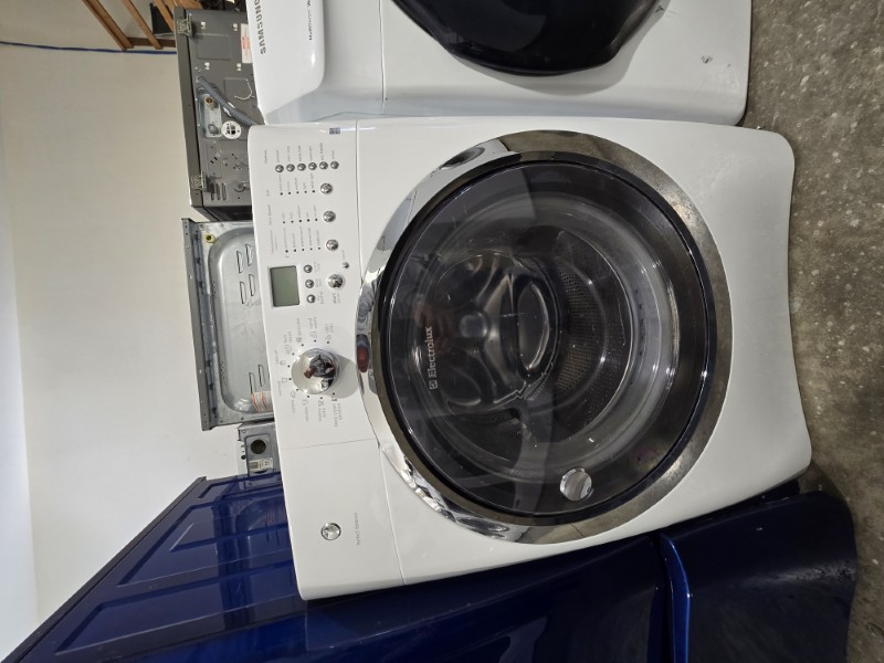 Refurbished Electrolux front loader washer
