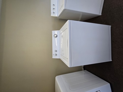 Refurbished Roper by Whirlpool top loader washer 