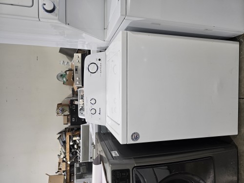 Refurbished  Amana top loader washer $399