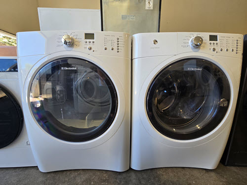 Refurbished Electrolux Set $699