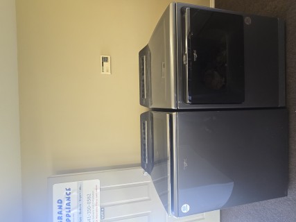 Refurbished  Whirlpool top loader washer and electric dryer set $899