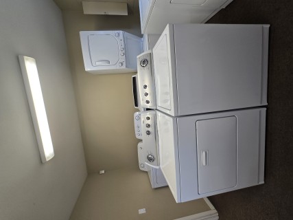 Refurbished Whirlpool top loader washer and electric dryer set $599