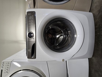 Refurbished Electrolux front loader washer $399