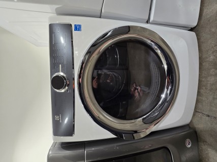 Refurbished Electrolux Electric Dryer $399