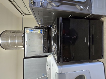 Refurbished Amana coil top range $499